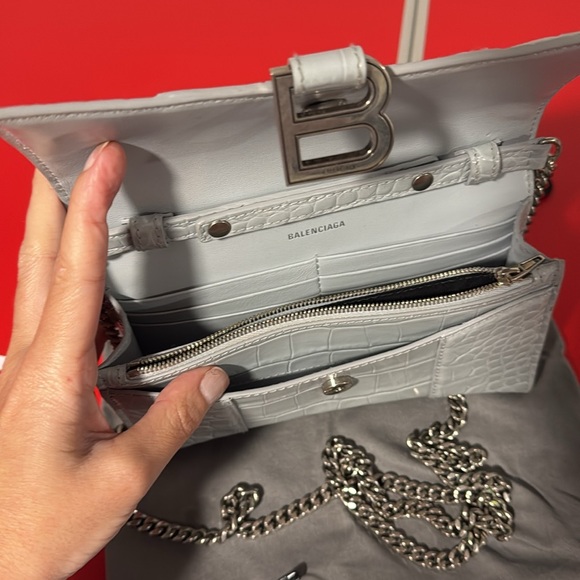 BALENCIAGA Hourglass leather crossbody bag - Picture 8 of 13